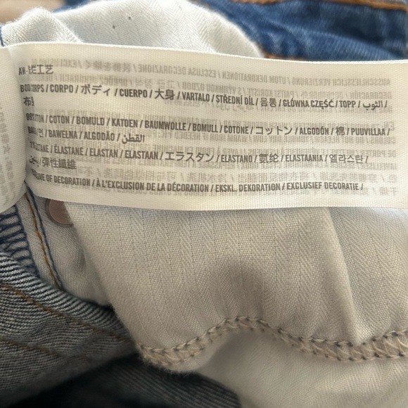 Abercrombie & Fitch The 90’s Slim Straight Ultra High Rise Distressed Jeans, 29L - Picture 7 of 9